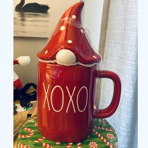 Rae Dunn Mug “XOXO”